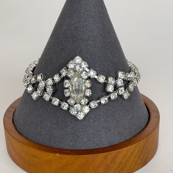 Vintage 1950’s Old Hollywood Clear Prong Set Rhinestone Line Bracelet W/ Marquis - Picture 5 of 10